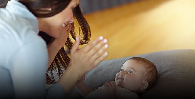 Die psychomotorische Entwicklung Ihres Babys im vierten und f&uuml;nften Monat